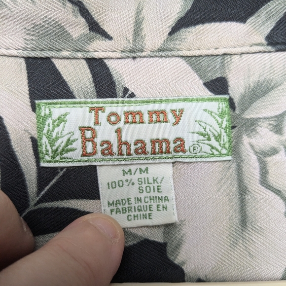 TOMMY BAHAMA 100% Silk CROP hawaïen blouse size medium - Picture 4 of 8